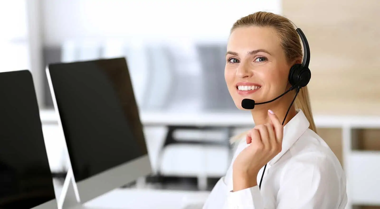 picture of customer service representative - contact ADS Solutions